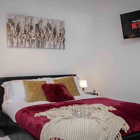 Апартаменты 40% Off - Business - Couples - Contractors Блэкпул Экстерьер фото